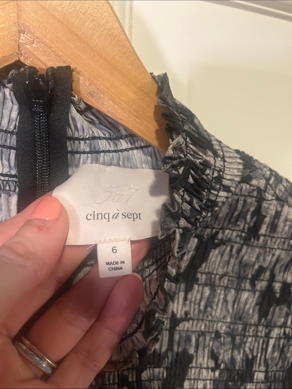 cinq à sept dress sz 6 - Picture 2 of 6